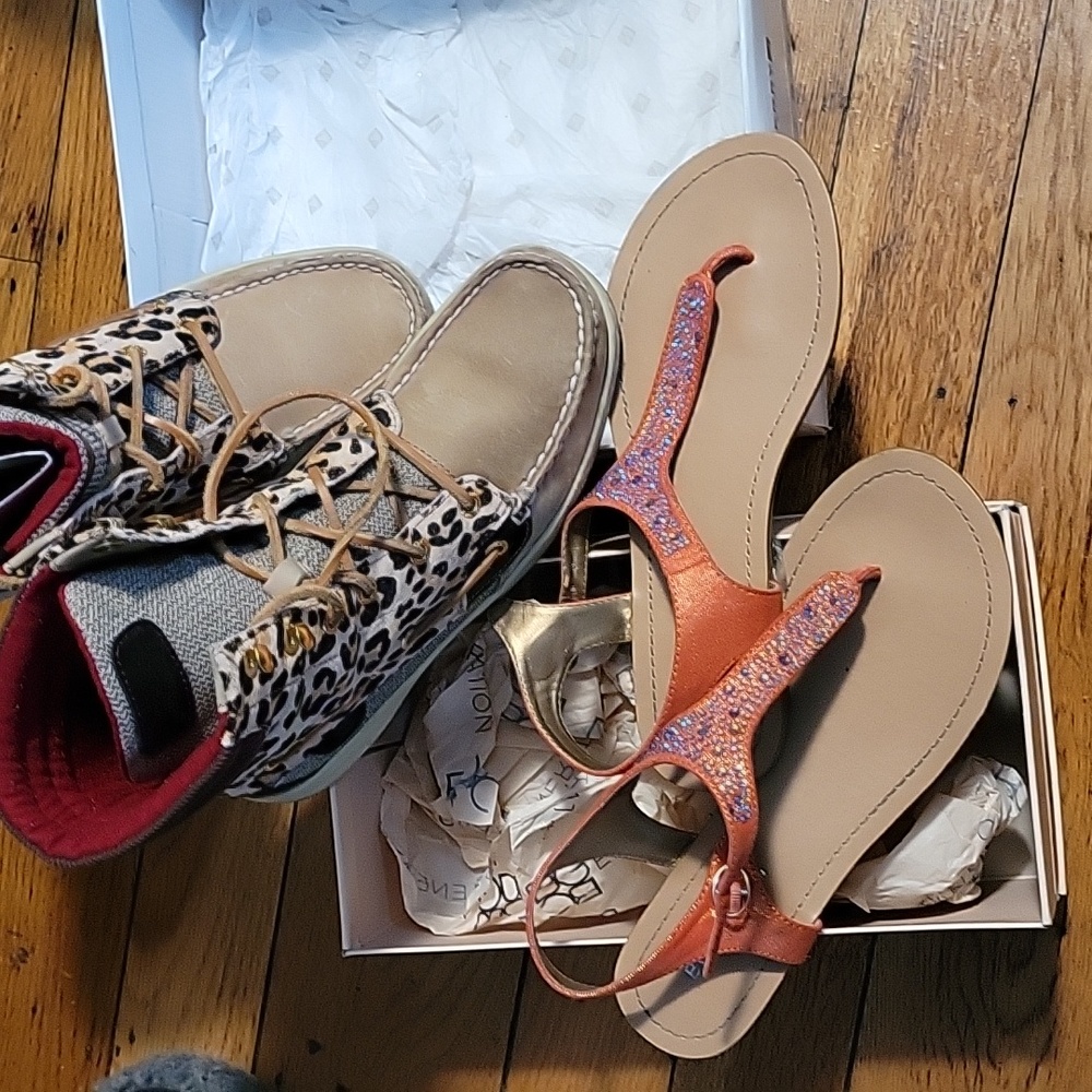 Sperry Leopard Women Boots 7m and BCBG snadles 7.5